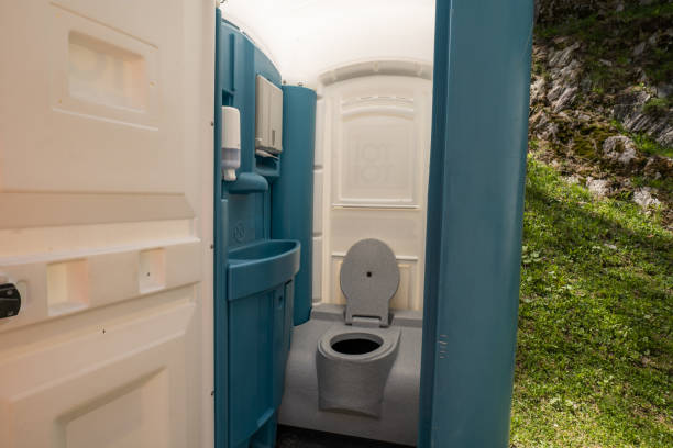 Portable Toilet Options We Offer in Lineville, AL